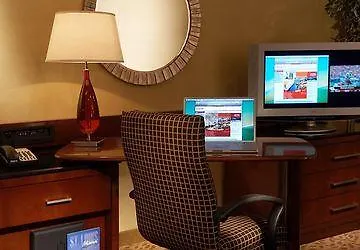 Marriott St. Louis Airport 