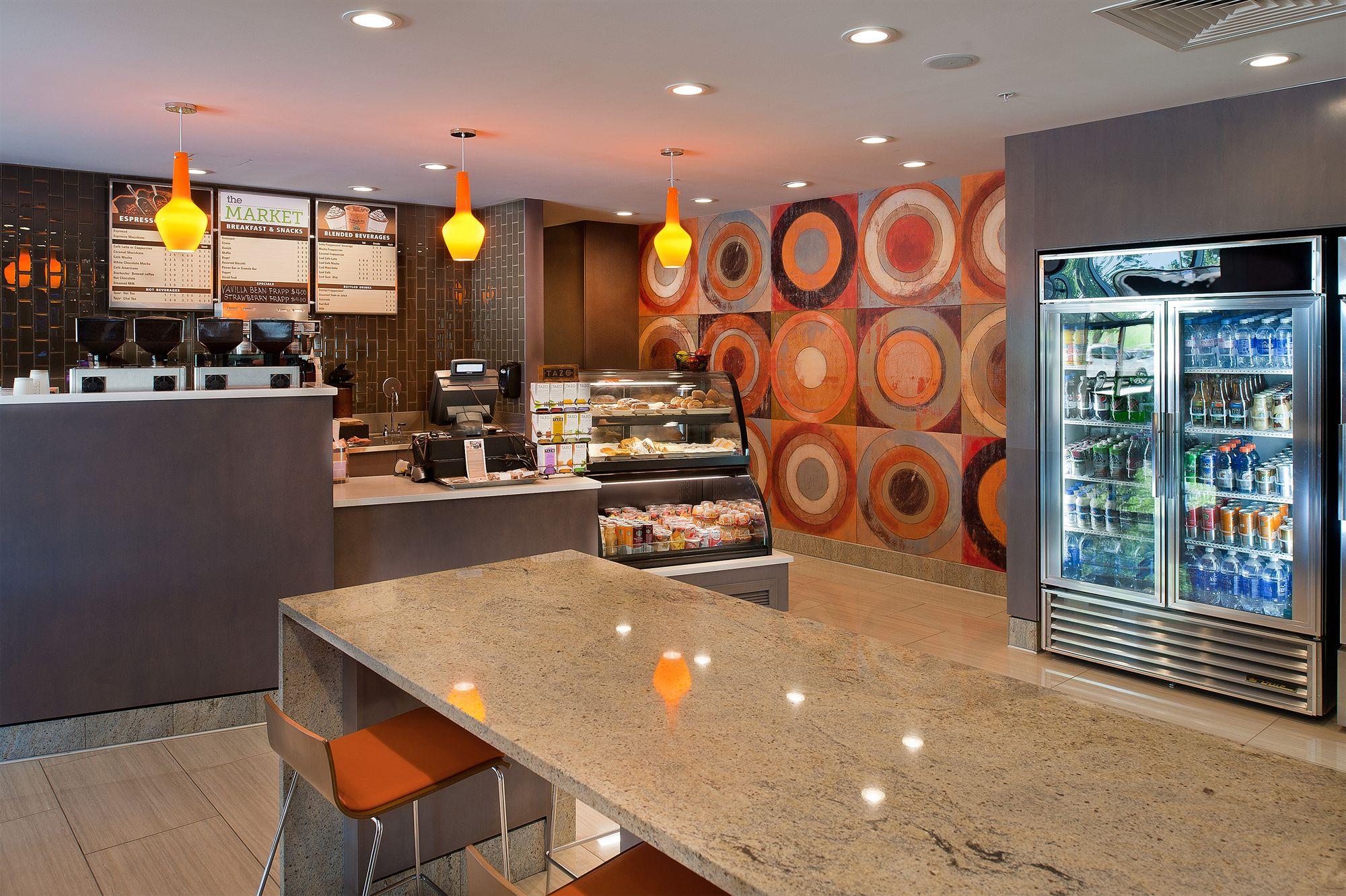 Hotel Marriott St. Louis Airport 3*