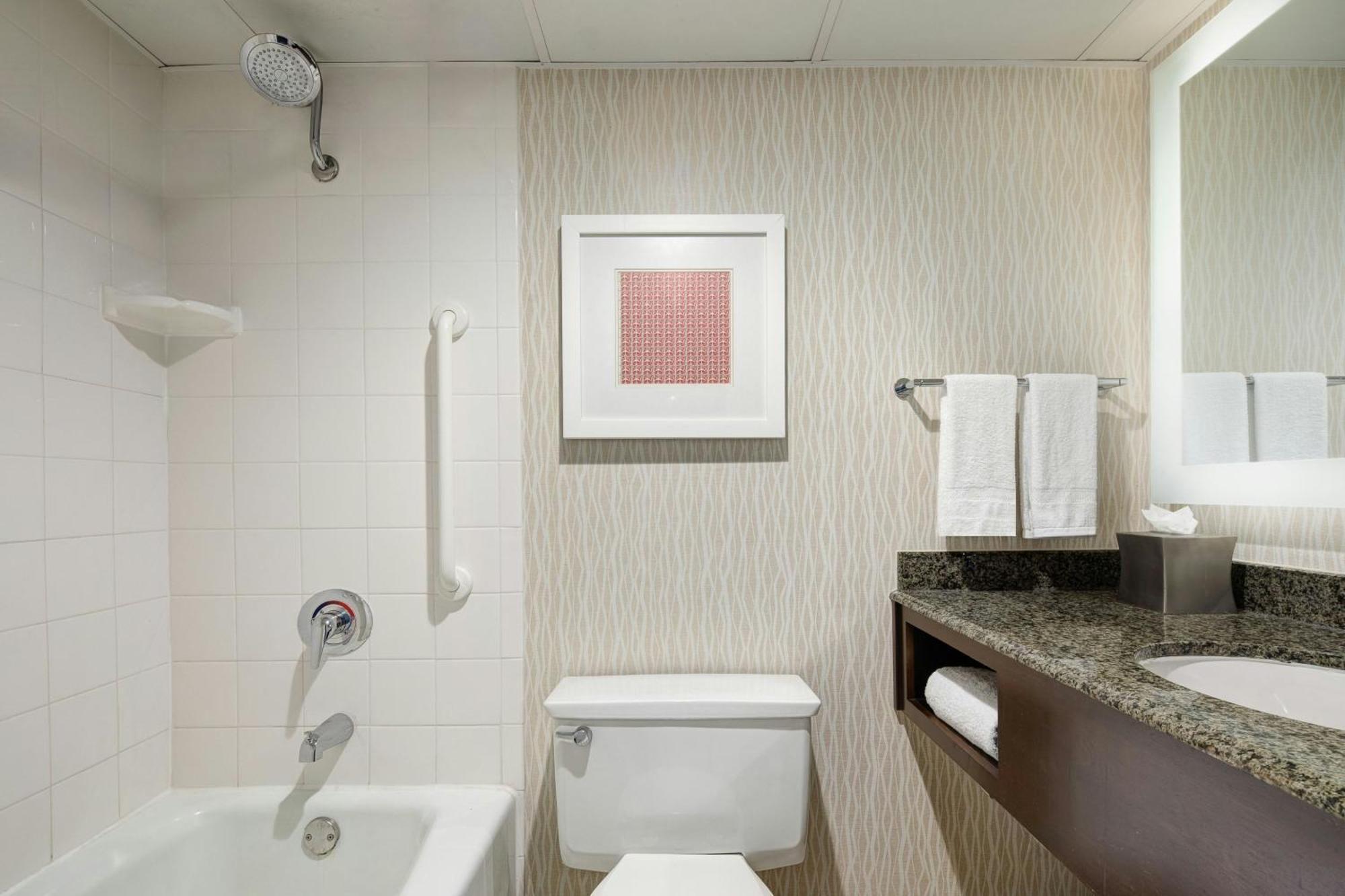 Marriott St. Louis Airport Edmundson