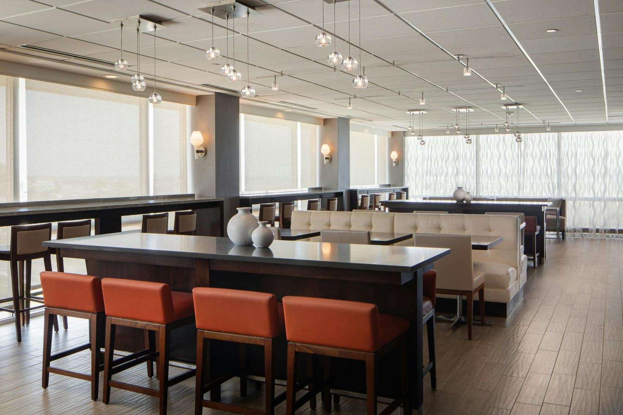 Marriott St. Louis Airport Edmundson