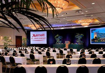 Marriott St. Louis Airport Hotel 3*